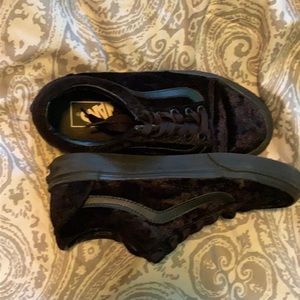 Black vans shoes